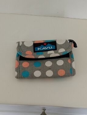 Kavu Polka Dot Wallet - Gray with Blue, White & Peach Dots